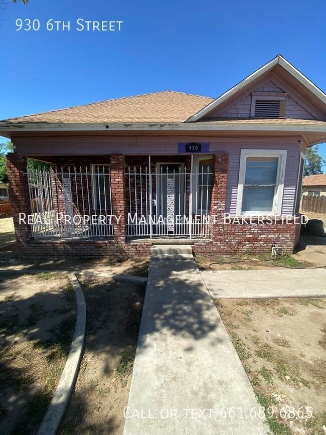 930 6th St in Bakersfield, CA - Building Photo - Building Photo
