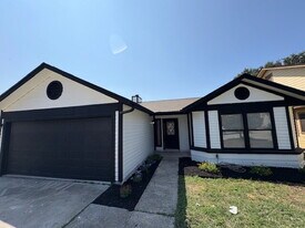 8046 Wayword Trail in San Antonio, TX - Building Photo