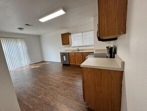 11202 Dublin Ledge in San Antonio, TX - Building Photo - Building Photo