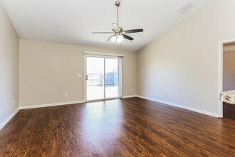 4126 Weathered Pine Ct in Middleburg, FL - Foto de edificio - Building Photo