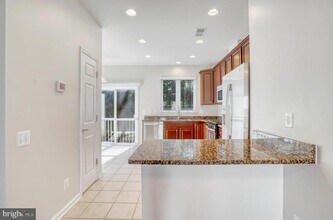 22442 Snow Powder Terrace in Ashburn, VA - Building Photo - Building Photo