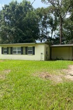 926 Apache St in Tallahassee, FL - Foto de edificio - Building Photo