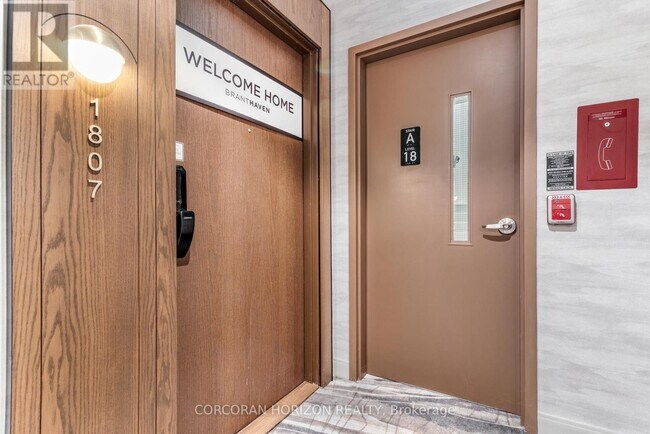 3240 William Coltson Ave in Oakville, ON - Building Photo - Building Photo