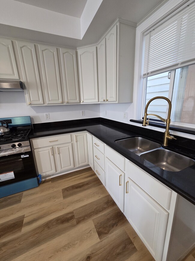 163 Rae Ave, Unit 2 in San Francisco, CA - Foto de edificio - Building Photo