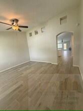 9902 Marco Polo Ave in Bakersfield, CA - Building Photo - Building Photo