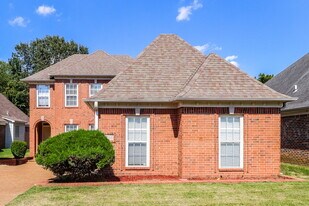 4834 Graham Lake Dr in Olive Branch, MS - Building Photo