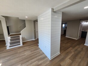 2007 Mt Troy Rd in Pittsburgh, PA - Building Photo - Building Photo