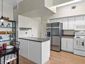 9408 E Florida Ave, Unit 2063 in Denver, CO - Building Photo - Building Photo