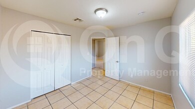 9011 S 8th Pl in Phoenix, AZ - Building Photo - Building Photo
