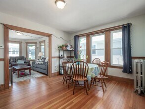 54 Upland Rd, Unit 2 in Somerville, MA - Building Photo - Building Photo