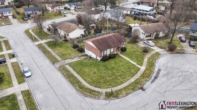 208 Grayson Ct in Lexington, KY - Building Photo - Building Photo