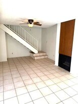 1172 Hilltop Rd in Santa Maria, CA - Building Photo