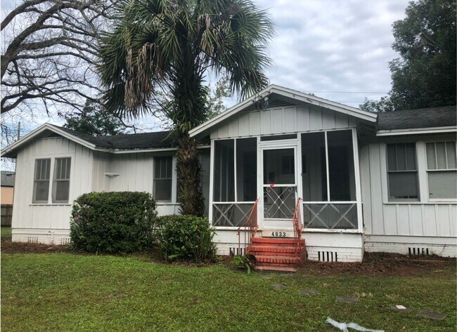 4833 Royal Ave in Jacksonville, FL - Building Photo - Building Photo