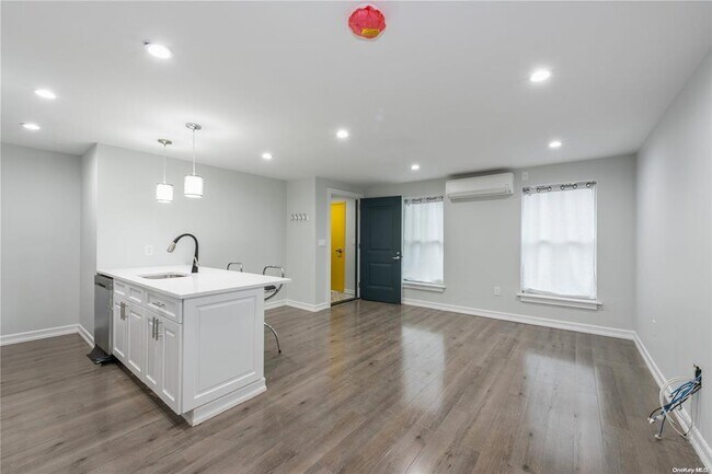 36 Covert St. in Brooklyn, NY - Building Photo - Building Photo