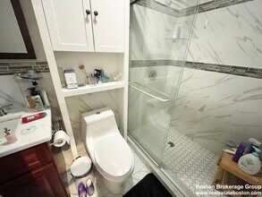 32 Sumner St, Unit #1 in Boston, MA - Building Photo - Building Photo