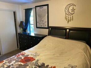 21321 Marine Dr in Stanwood, WA - Building Photo - Building Photo