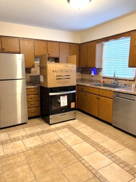 property at 117 Colonial Pkwy