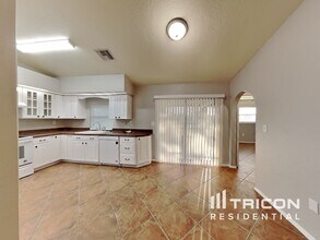 217 Seasons Dr in Punta Gorda, FL - Building Photo - Building Photo