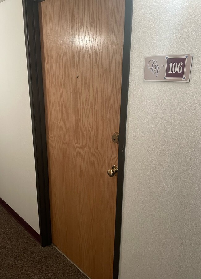 property at 919 6th St