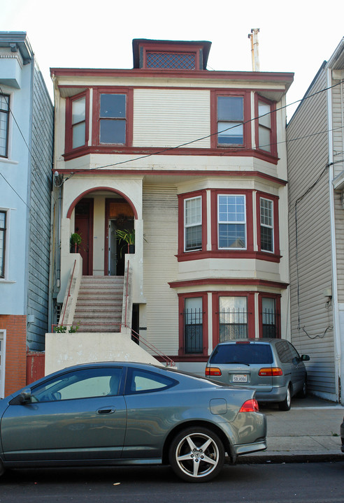 450 3rd Ave in San Francisco, CA - Building Photo