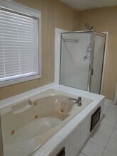 6528 Battery Point in Stone Mountain, GA - Building Photo - Building Photo