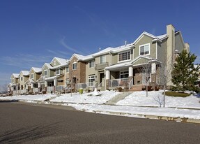 6701-6739 Flycatcher Ln in Apple Valley, MN - Building Photo