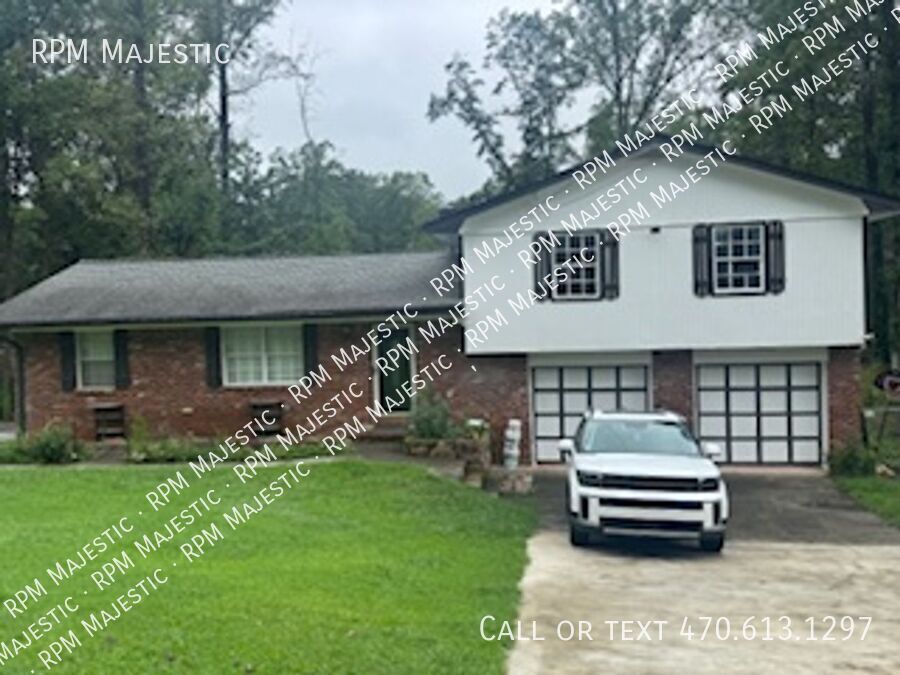 5202 Edgemoor Dr NW in Norcross, GA - Building Photo