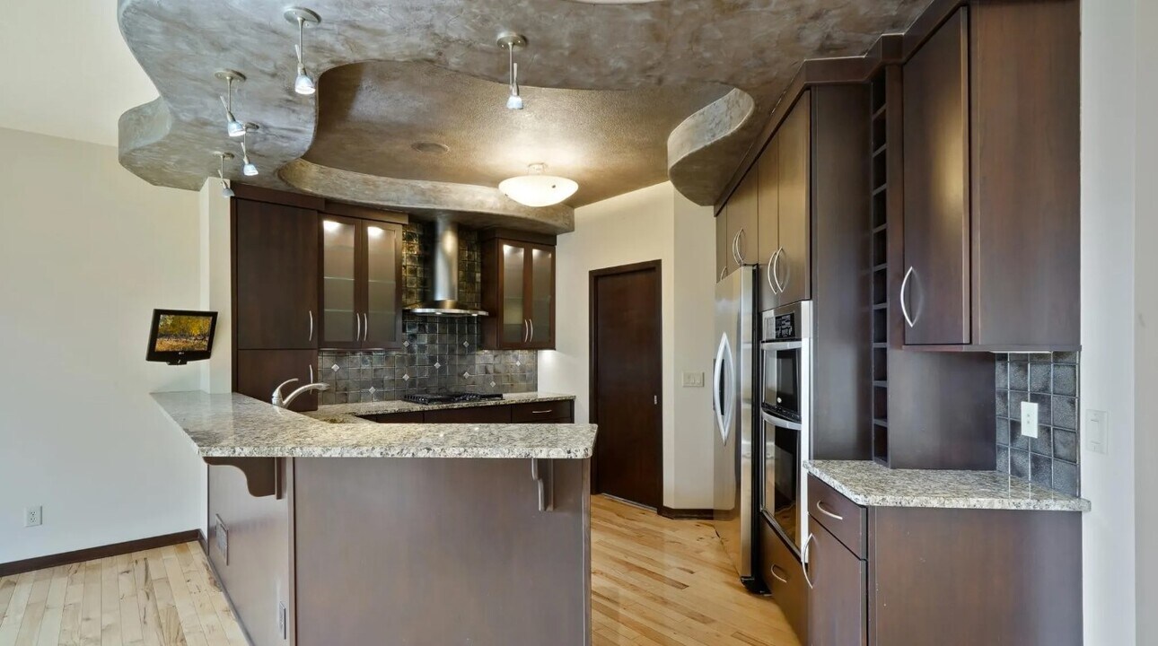 15800 50th Pl N in Minneapolis, MN - Building Photo