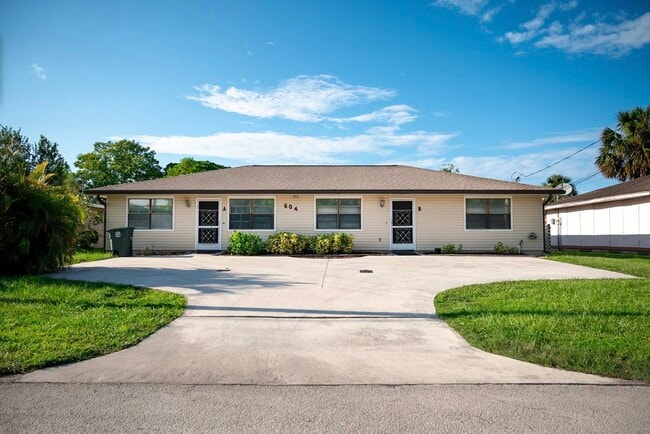 property at 604 Roselyn Ave