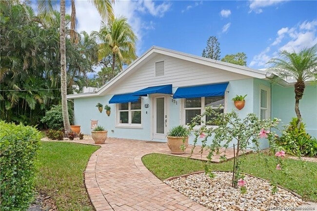 931 SW 30th St in Palm City, FL - Building Photo - Building Photo