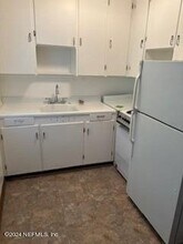 2898 Olga Pl-Unit -3 in Jacksonville, FL - Building Photo - Building Photo