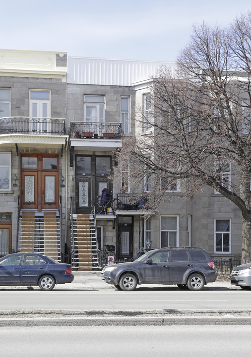 155-159 Saint-Joseph O in Montréal, QC - Building Photo