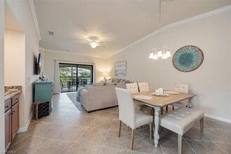 9533 Avellino Wy, Unit 303 in Naples, FL - Building Photo - Building Photo
