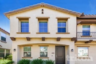 12570 W Mazatzal Dr in Peoria, AZ - Building Photo