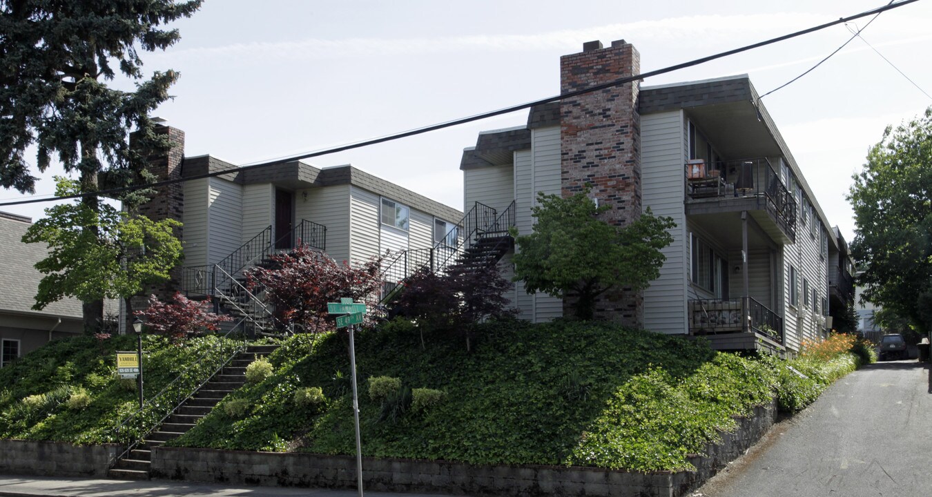 Yamhill Apartments in Portland, OR - Building Photo