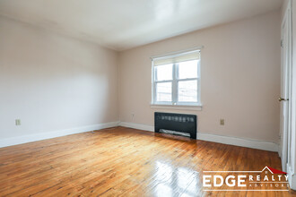 18 Beechcroft St, Unit 1 in Boston, MA - Building Photo - Building Photo