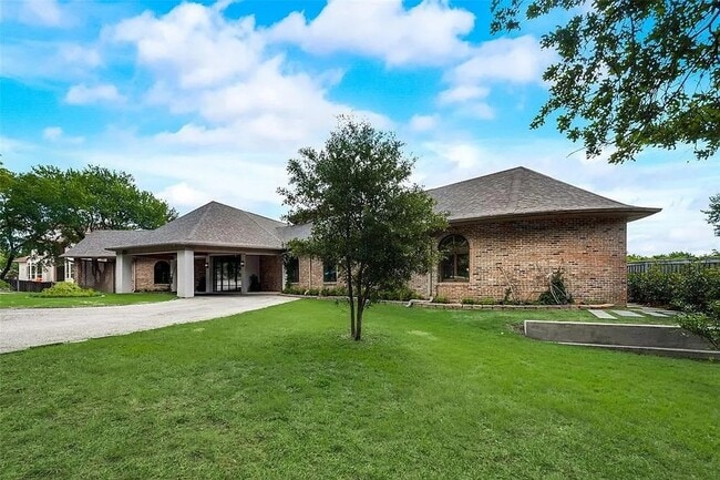 property at 8542 Meadowbrook Dr