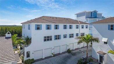 5816 Shell Cove Drive in Cape Coral, FL - Building Photo - Building Photo