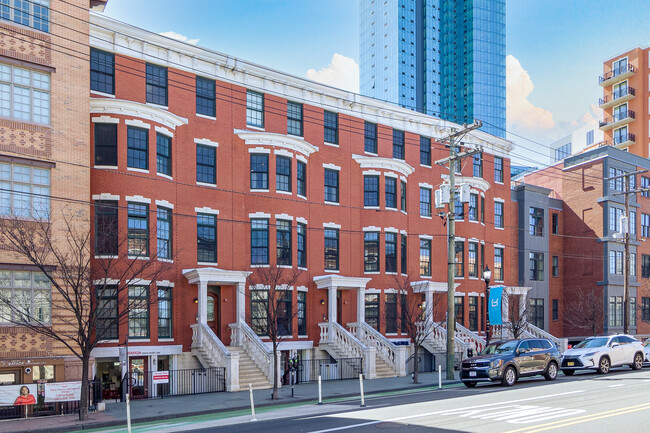 The Brownstones & Townhouses in Jersey City, NJ - Foto de edificio - Building Photo