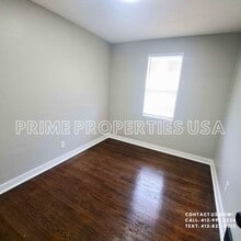 928 Rita Dr in Pittsburgh, PA - Building Photo - Building Photo