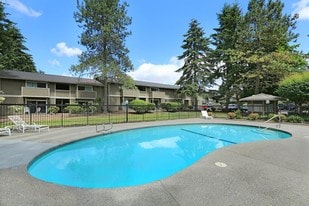 Phoenix Court Apartments