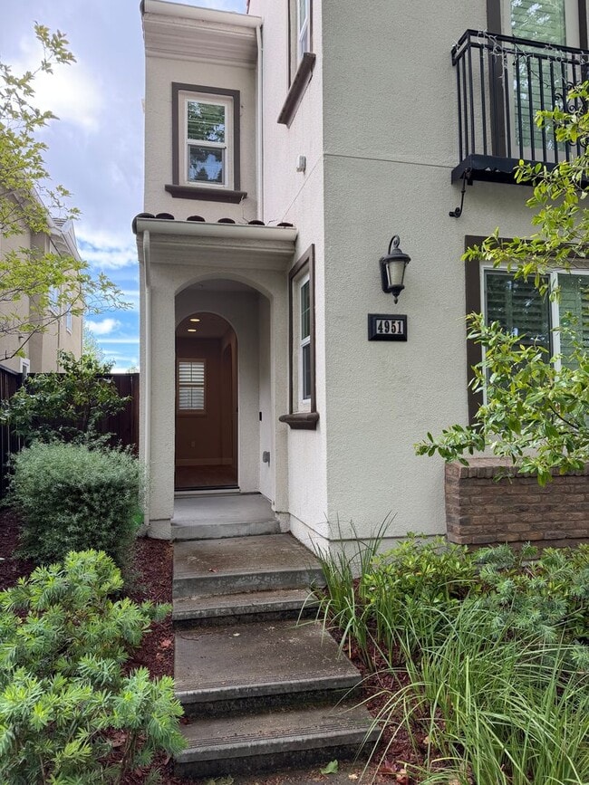 4951 Ivy Leaf Springs Rd in San Ramon, CA - Building Photo - Building Photo