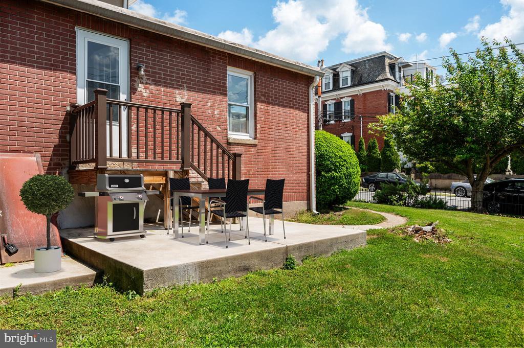 134 Gay St in Phoenixville, PA - Building Photo