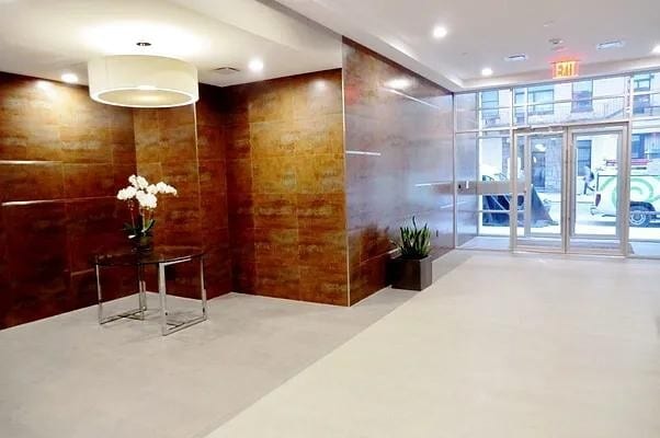 401 W 25th St in New York, NY - Building Photo - Building Photo