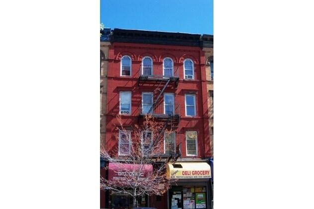 732 Melrose Ave in Bronx, NY - Building Photo