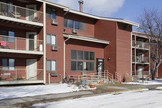 Penn Place Apartments in Bloomington, MN - Building Photo - Building Photo