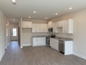 13691 Logan Pl in Foley, AL - Foto de edificio - Building Photo