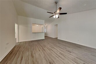 5784 Shoal Creek Dr in Douglasville, GA - Building Photo - Building Photo