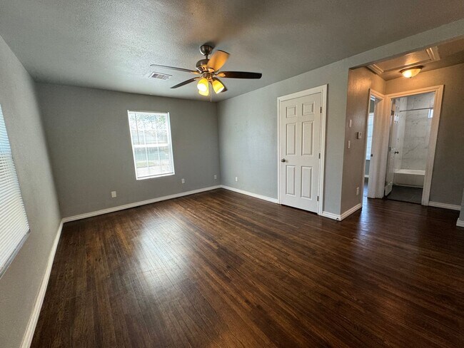 1302 N 73rd E Ave in Tulsa, OK - Building Photo - Building Photo