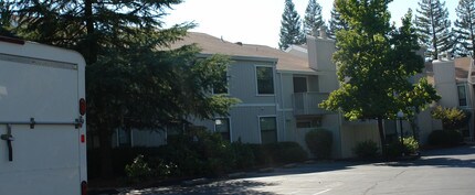 Stonecrest in Auburn, CA - Foto de edificio - Building Photo